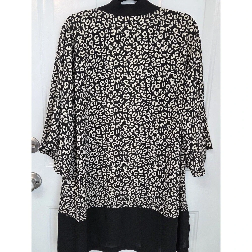 LuLaRoe Aurora Bell Sleeve Kimono - Black & Cream Leopard Print - Size M